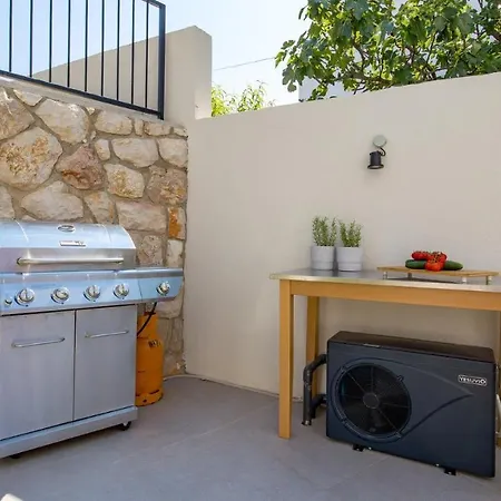 Apartment Frankola With Swimming Pool *